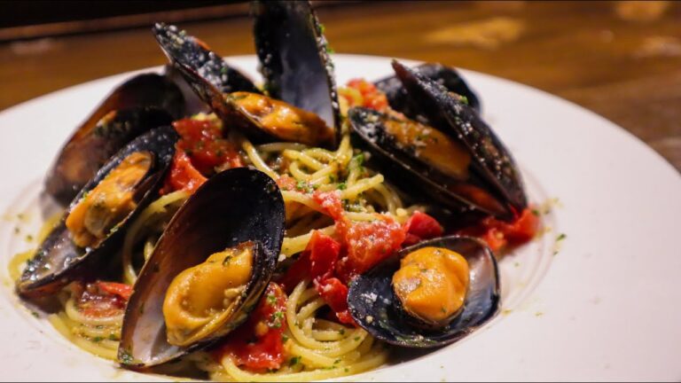 【贅沢】ムール貝とトマトのバジルソース　スパゲティ　真夜中レストラン〜MENU 28〜