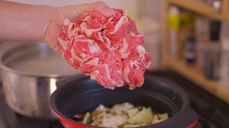 【肉塊】鍋いっぱいの肉ラーメン ASMR Steak Noodle 2021