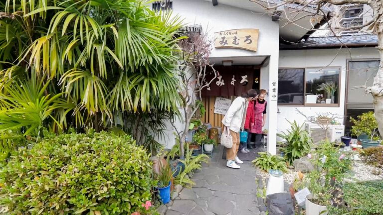 ８３歳お母さんの手作り６００円定食にサラリーマンが通い詰める地元密着食堂。