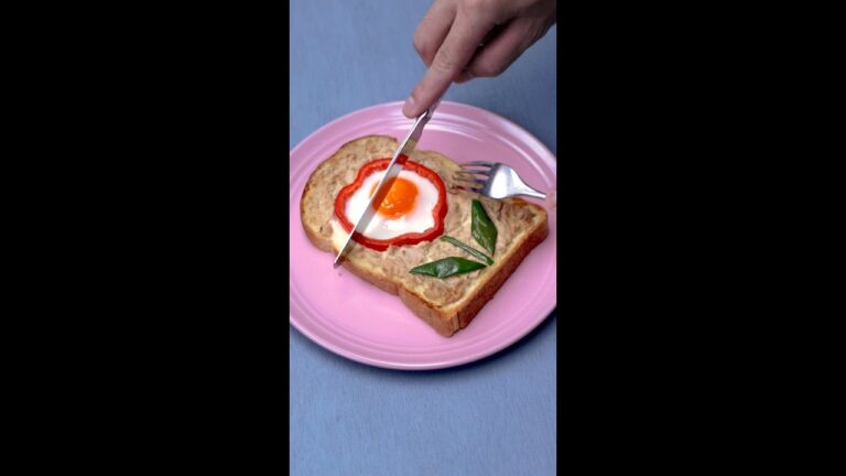 【パプリカで簡単♡】可愛いお花トーストの作り方 / Flower Toast #Shorts