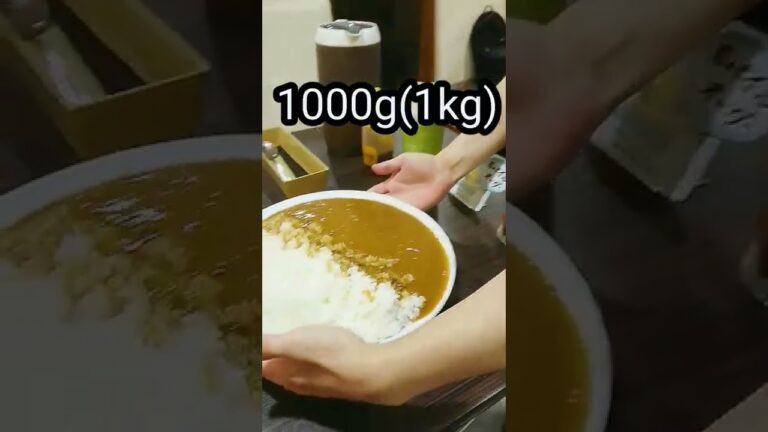 ココイチ大食いJKの注文1000gを軽快に運ぶ韋駄天な男性店員さん💕 #shorts #大食い #ココイチ #jk #かわいい #japanese