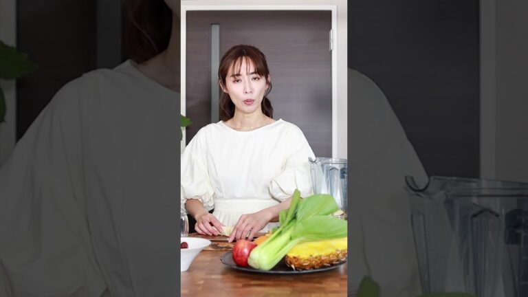 45歳 美魔女パティシエが作る【美肌になれちゃうスムージー】#Shorts