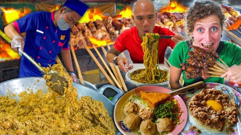 20 MUST TRY Indonesian Street Foods in Jakarta - NASI GORENG, BAKSO, MARTABAK + Jakarta Street Food