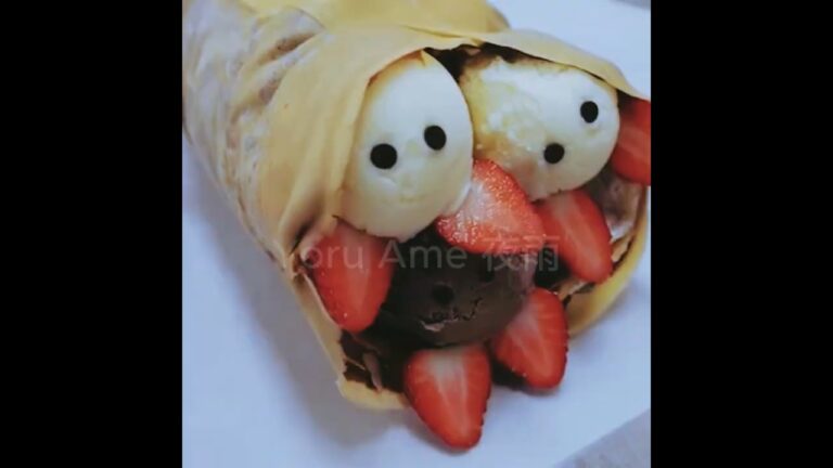 苺とバナナのクレープロール🍓🍌 とろけるクリームASMR🍦 #shorts