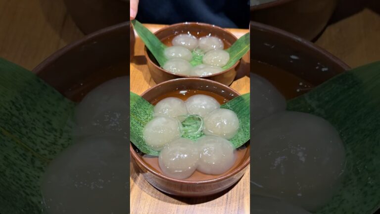 4種類の味が楽しめる“宝石のようなわらび餅”