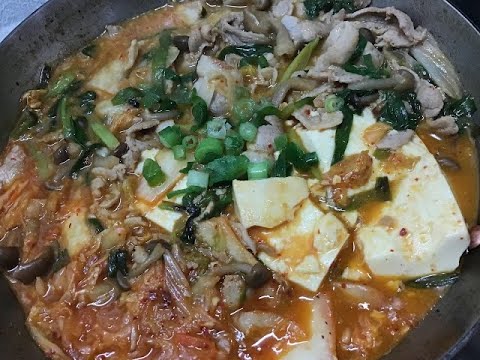 簡単本格人気豚キムチチゲ（豚キムチ鍋）レシピ・作り方(オンライン料理教室)