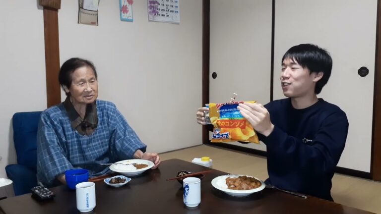 ９３歳が作るひき肉カレー｜おかずはポテトチップス｜２０代で腹八分はダメ