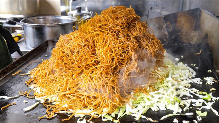 大量焼きそばが一瞬で消える！愛知瀬戸で絶大な人気を誇るソウルフードめしとは！？愛知の焼きそば３選