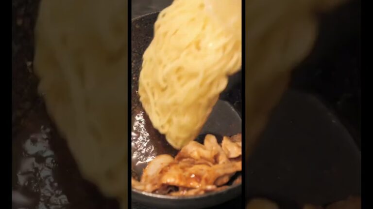 【飯テロ】この豚バラ油そばがめちゃくちゃ美味かった件について