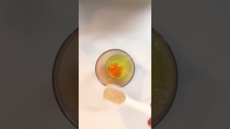 毎日のお弁当用の玉子焼は卵1個でミニフライパンを使って作ってます。 #作り方 #レシピ  #howto #トイロノート #トイロ #レシピ #toironote #toiro  #Shorts