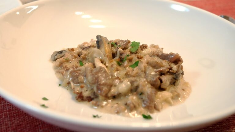 簡単で早いフレンチ♪　牛肉のフォレスティエール -Beef forestiere -