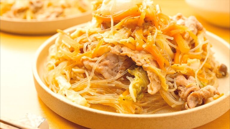 【白菜があったらコレ】15分で作れてバクバクすすむ『白菜と春雨のうま煮』