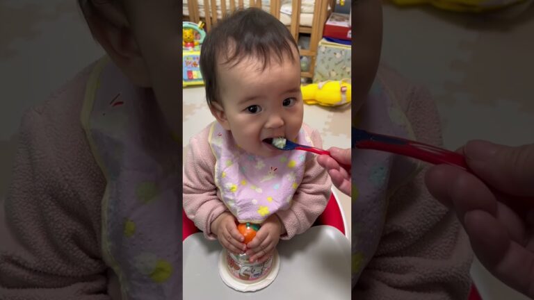 はじめての七草粥【11か月】#shorts #赤ちゃん #baby #離乳食 #first #babyfood #正月 #the seven herb rice porridg