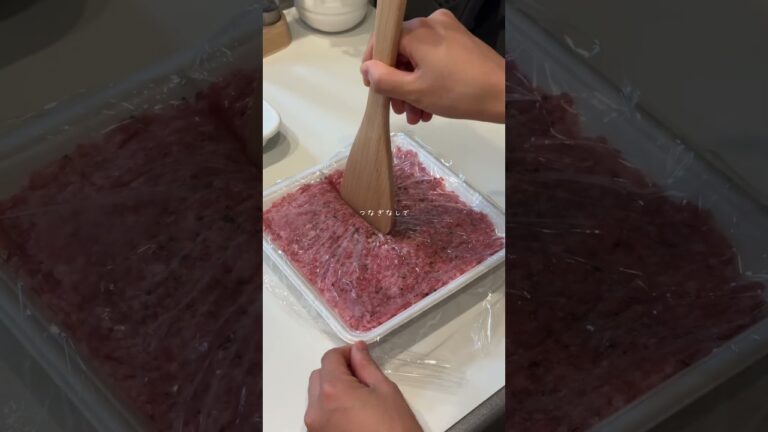 夫に絶賛される🤍ワンパンで作るチーズハンバーグ🧀🍖