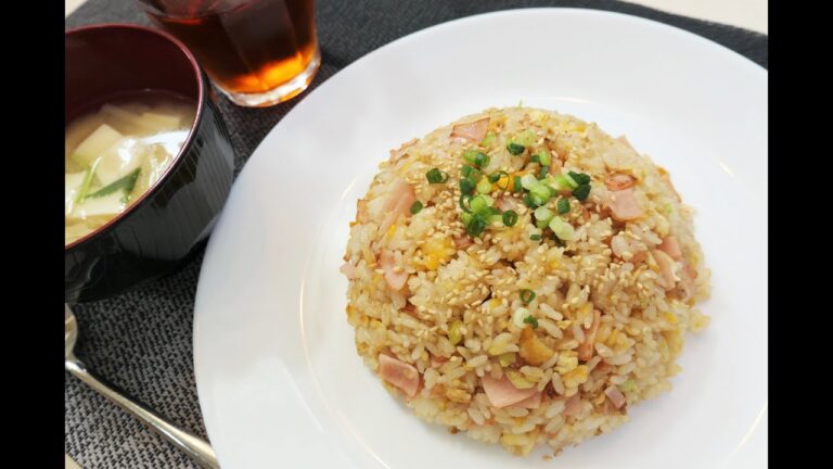 『具材は3つ！どシンプル炒飯！』☆これだけで美味すぎる！簡単な炒飯の作り方☆