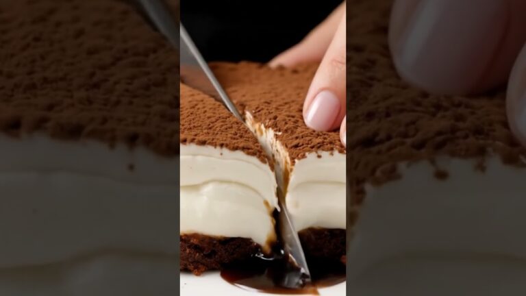 切ったら中からとろけるティラミス/ Tiramisu syrup cut🍫#knifecutting #oddlysatisfying #asmr #shorts #foodasmr #ティラミス