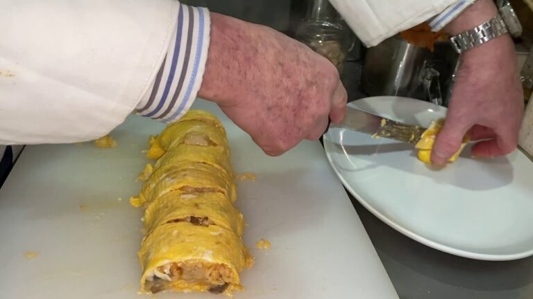 新作ロールオムライス