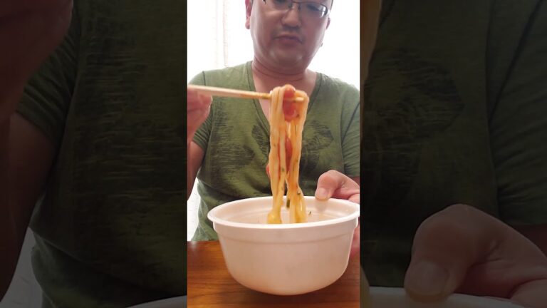 【ガチ】明太子クリームうどんに明太子をのせてみた❗#金ちゃん#ダイっと