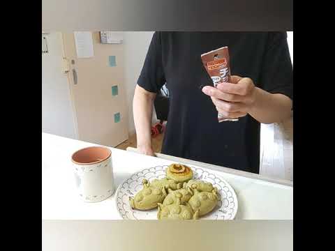 DAISOエイリアン型でおからパウダーマフィン(*´ω｀*)