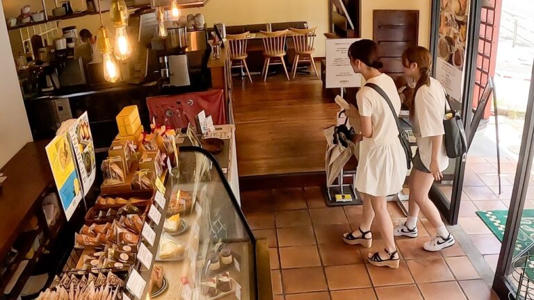 １.５キロ巨大肉塊を出すステーキ店にふらっとやって来た女子大生が驚きの注文をした結果・・・