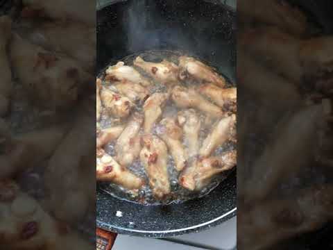 チキン素揚げ作成中