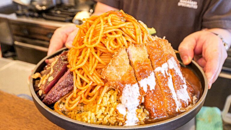 １kg越えトルコライス！長崎の仲良し夫婦が営む極上トルコライス屋の昼営業がエグい。