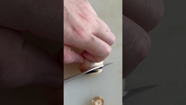 マッシュルームをスライスする【クリームパスタ】