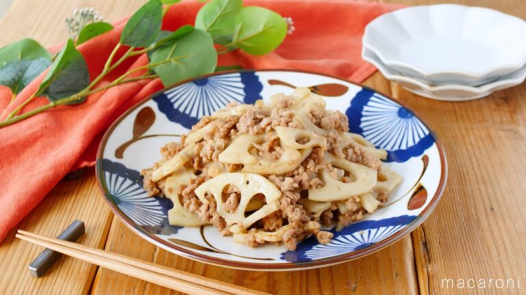 【豚ひき肉とれんこんの甘みそ炒め】シャキシャキ食感がたまらない！丼にもおすすめ♪