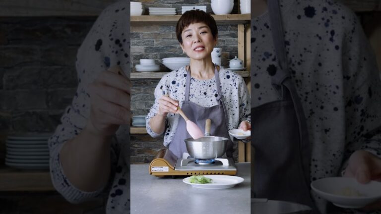 【韓国家庭料理】二日酔いの救世主！美肌にもいい！うまみたっぷりの「干し鱈と大根のスープ」の作り方 | Dried Pollock & Daikon Radish Soup Recipe#shorts