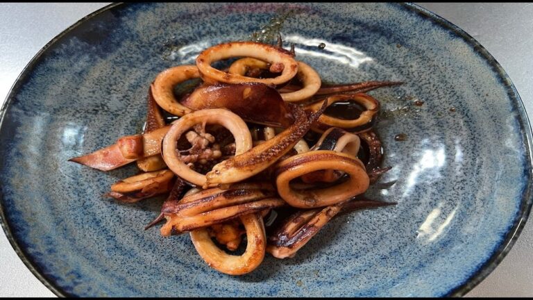 イカはバター醤油で炒めて一味マヨで食べるのが一番！　＃男の料理　＃おうちごはん　＃料理好き　＃完食請負料理人　＃社長　＃いか　＃バター醤油炒め　＃おつまみ　＃酒のアテ