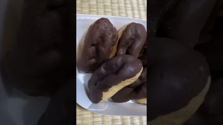 なめらかカスタードのプチエクレア