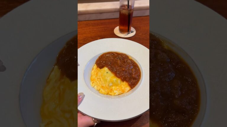 15秒でオムライスをつくる職人！【イルテラ】#大阪グルメ #japanesefood #shorts