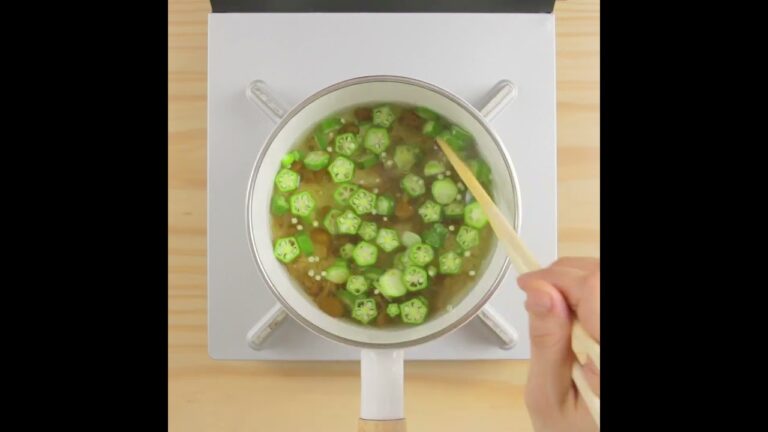 ほっと一息 体に優しい味 とろーり！ オクラのなめこ汁 #cooking  #簡単レシピ #みそ汁