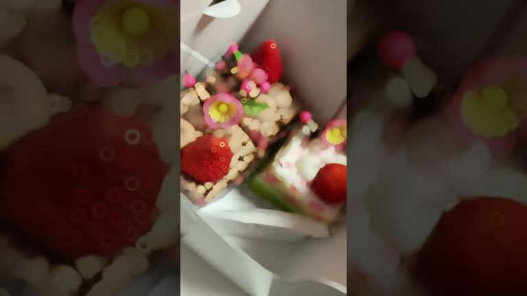 ひな祭りケーキを貰ったよ💓#shorts #シャトレーゼ