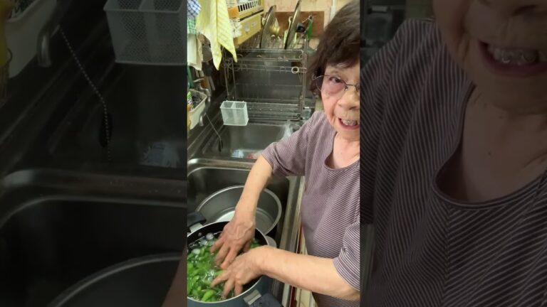 93歳おばあちゃんの 緑鮮やかな  #枝豆の茹で方  #shorts