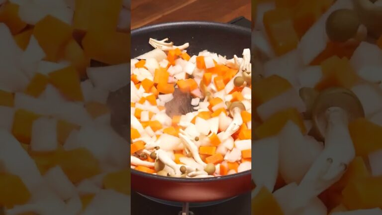 海鮮たっぷりクラムチャウダーポットパイ #shorts #クリスマス #ポットパイ