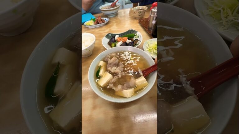 【駅近の一膳飯屋】阪神岩屋駅から徒歩3分の大衆食堂 早朝からやってる肉吸いが有名なお店