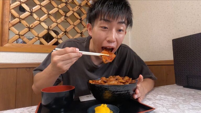 【1キロ大食い！】見た目反則の炭火香ばしいガッツリ豚丼！