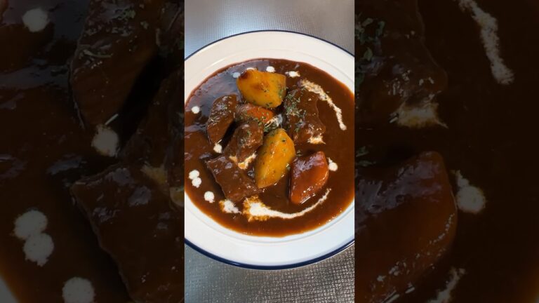出汁からビーフシチューを作ってみた　#shorts
