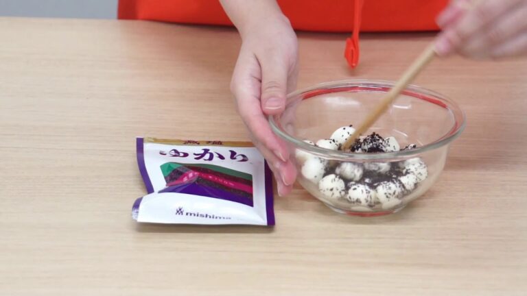 お酒に合う料理シリーズ「YATTE MINCHAI NE」～モッツァレラ赤しそ和え～
