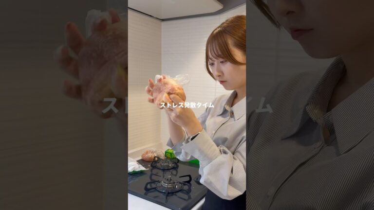 レンジでピーマンの肉詰め🫑お肉こねてストレス発散‪👊🏻 #ブラック企業 #ol日常 #料理 #cooking #vlog #自炊 #簡単レシピ