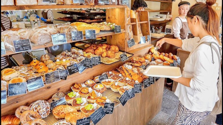 ３つのパン屋を経営する凄腕パン職人の２日間。毎日真夜中から焼き上げる１００種類以上のパンの数々！