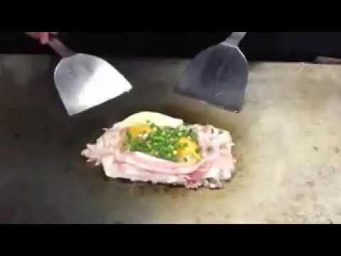 【確か、とん平焼きを頼んだはずなのに!？】