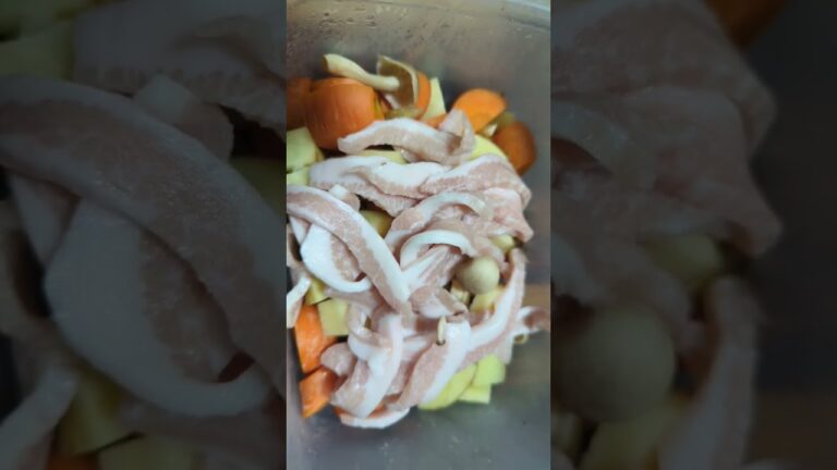 レンチン・簡単・美味しい❗【グリーンカレーの豚トロ】醤油を垂らすと美味さ倍増。。。