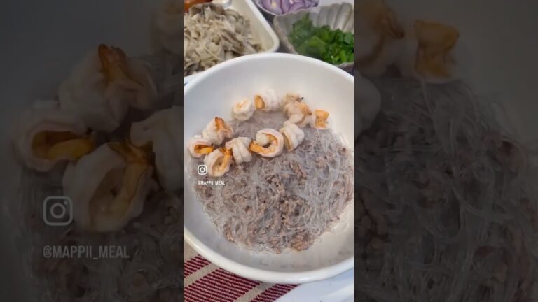 今日は母が辛くないきのこヤムウンセンを作ってくれました😃 ぜひ皆さんも作ってみてください！#ヤムウンセン #タイ料理 #thaifood