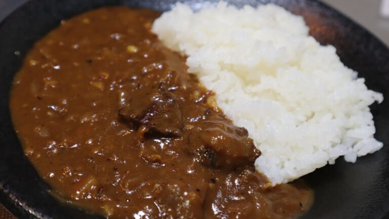 赤ワインで作る欧風牛肉カレー