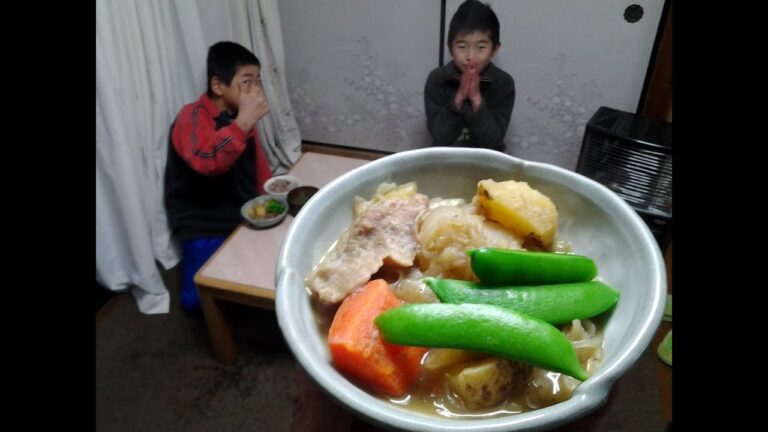 【父ちゃん 37歳】　肉じゃが　を、初めて作ってみた。 男の料理！　【シマいリス 入院中♪】