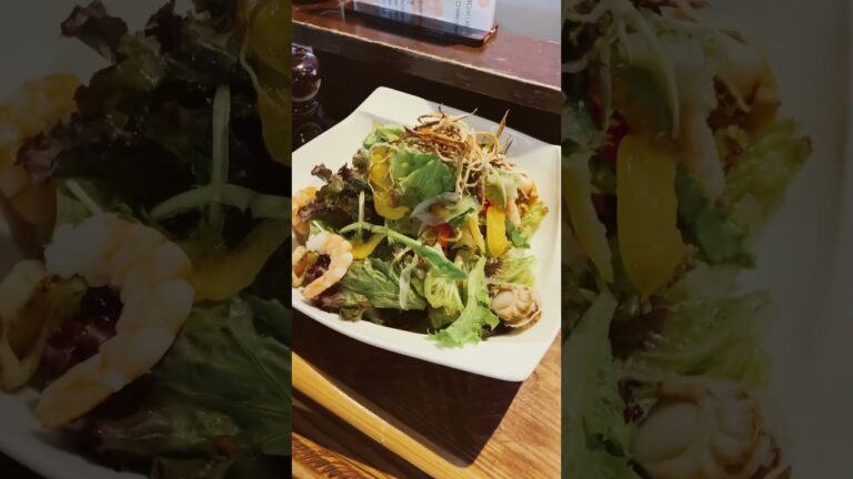 そば処名古屋の『サラダそば』1,595円いただきます！！