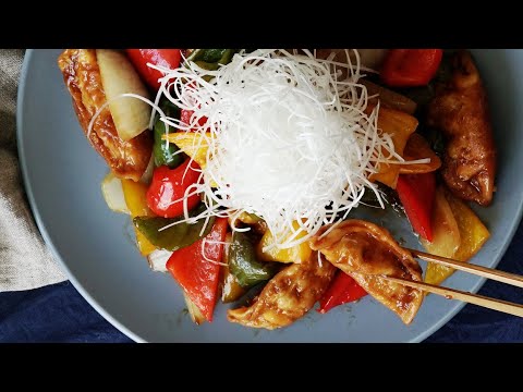 【さっぱり中華】揚げ餃子の黒酢酢豚