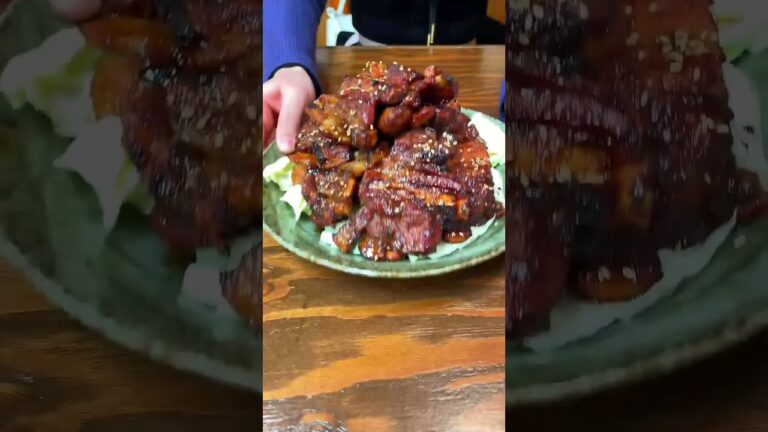 【骨付きカルビ】骨付きカルビは柔らかくてお酒にもご飯にも#shorts #ribs